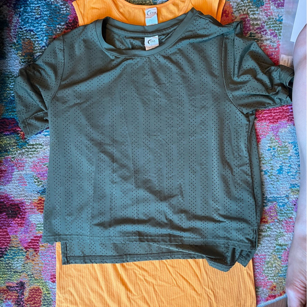 ZYIA Olive Perforated Short Sleeve Top